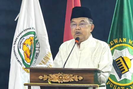 Jusuf Kalla: Lembaga Pendidikan Usia Dini Harus Tanamkan Karakter Disiplin dan Kemandirian pada Anak