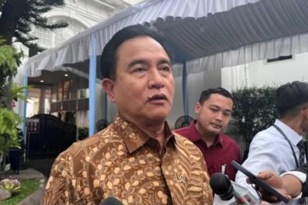 Terkait Penahan Hasto, Menko Yusril: Hormati Keputusan KPK