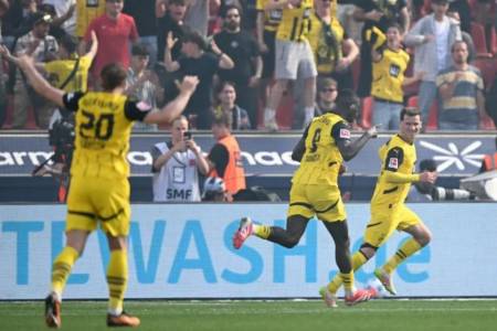 Bundesliga: Bayern Juara, Dortmund ke Liga Champions