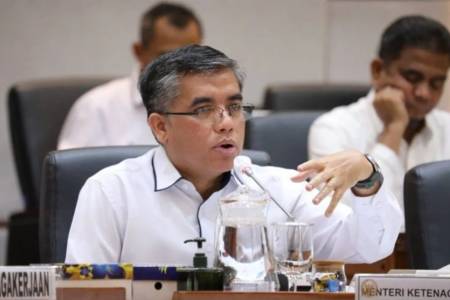 Menaker Yassierli  Sebut Pengangguran Turun pada Februari 2025