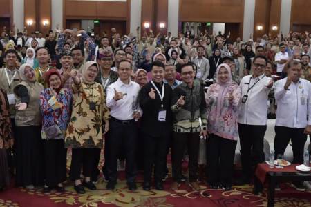Workshop Pemuda Pelopor Desa 2025 Ditutup, Kemenpora Berharap Peran Nyata Pemuda  Bangun Desa dengan Segala Inovasi 