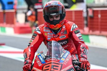 Sprint Race MotoGP Assen 2025, Alex Marquez rke Peringkat Pertama