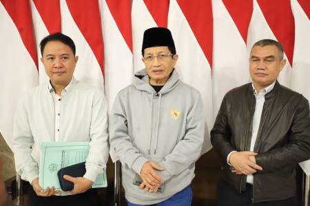 Bertolak ke Jedah Dampingi Kunjungan Presiden, Menag: Bahas Kampung Haji