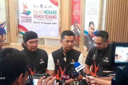 Wamenpora Taufik Hidayat Tegaskan Aktivitas Olahraga di GBK  oleh Komunitas tidak Dibebani Biaya!
