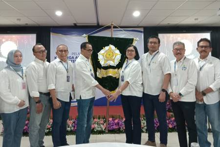 Budi Karya Sumadi Lantik Pengurus Pusat Kagama MBA Periode 2024-2027