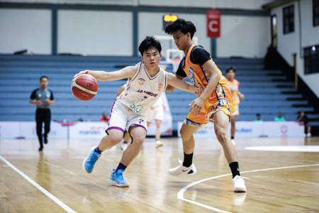 Duel Ketat Sampai Akhir Warnai Pertemuan Tim Sesama Luar Jawa di Hari Ketiga Mandiri Kejurnas Antarklub U16 Putra dan Putri