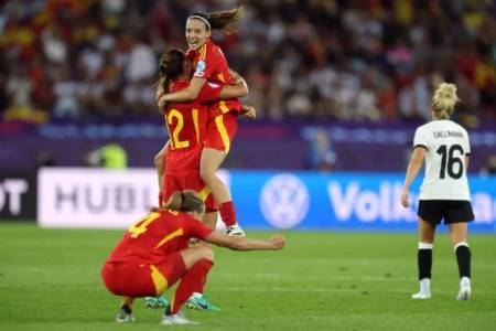 Timnas Putri Spanyol Tantang Timnas Putri Inggris di Partai Final Euro Putr