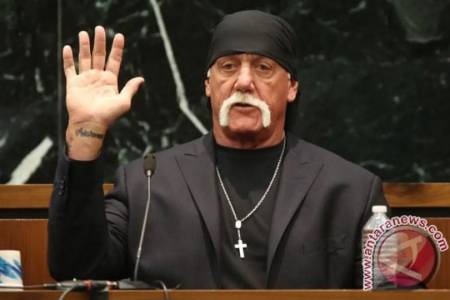 Pegulat Legendaris Hulk Hogan Meninggal Dunia