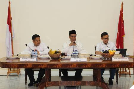 Ketum KKSS Andi Amran Sulaiman Tegaskan Fokus Pendidikan dan Ekonomi dalam Rapat Pleno 