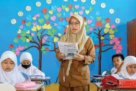 Ketika Gaji Guru Kalah dari Juru Parkir