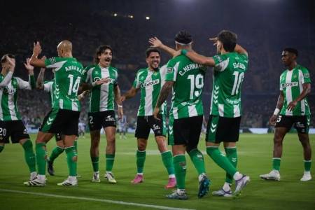 Liga Spanyol: Real Betis Tekuk Real Sociedad 3-1