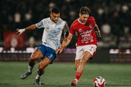 BRI Super League: PSIM Yogyakarta melibas tim tuan rumah Bali United dengan skor 3-1 