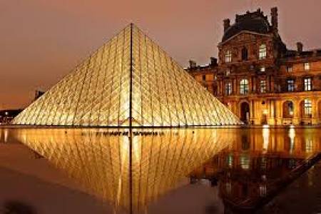 Pencuri Perhiasan Museum Louvre Ditangkap