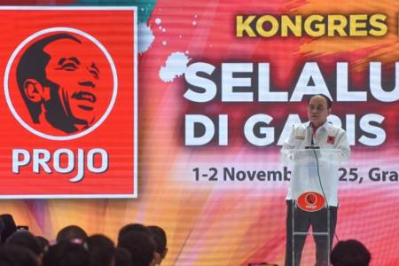 Jokowi di Dua Persimpangan: Antara Loyalitas Keluarga dan Strategi Politik Bayangan