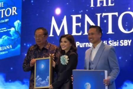 SBY: Matahari dan Bulan, Antara Kekuasaan dan Kedamaian