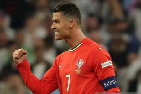 Bintang Portugal CR7 Rencana Pensiun dari Sepak Bola Profesilnal hingga 2 Tahun lagi