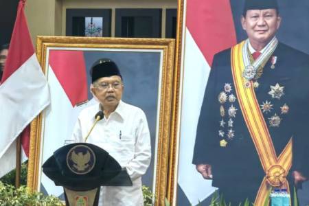 Lantik DMI Kalteng, Jusuf Kalla Tekankan Peran Masjid Dalam Membangun Persatuan dan Ekonomi Umat