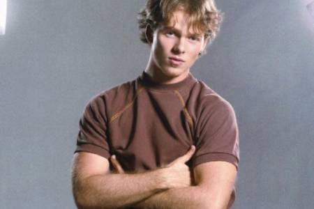 Cody Jon Hadirkan ‘Keyring’, Ketika Cinta Jadi Siklus yang Tak Berujung