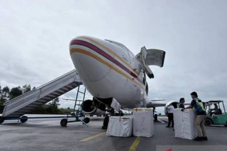 Kemensos Terbangkan Obat-Dapur Umum ke Aceh, Sumut, Sumbar