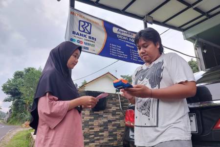 Ada BriLink, Transaksi Miliaran Rupiah Warga Dusun Semudah Belanja di Warung Tetangga