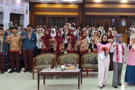 Kolaborasi Dindik Jatim-FJPI Jatim Dukung Literasi Cek Fakta