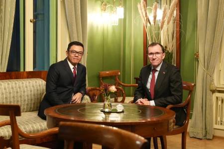 Top, Menlu Sugiono Dorong Penguatan Kerja Sama Energi Terbarukan dengan Norwegia