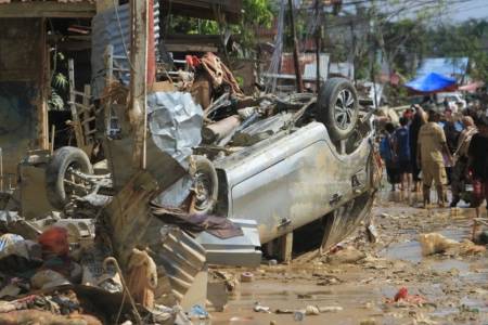 Bencana Aceh: Korban Meninggal Kini Bertambah Jadi 326 Orang