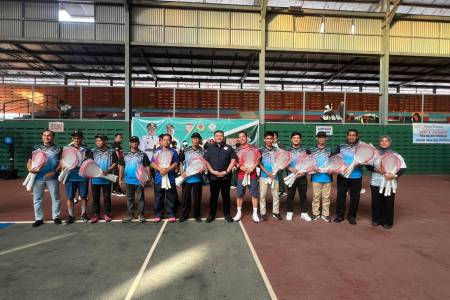 PP PESTI Lanjutkan Program 1.000 Raket, Sulsel Jadi Pusat Penyerahan Simbolis