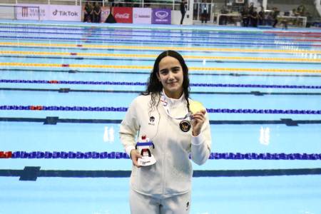 Masniari Wolf Raih Medali Emas Renang Sea Games Thailand 2025