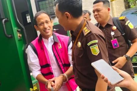 Nadiem Makarim Hadapi Sidang Perdana Kasus Dugaan Korupsi Pengadaan Laptop Chromebook 