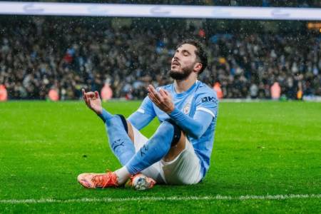 Taklukkan Brentford 2-0, Manchester City ke Semifinal Carabao Cup