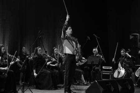 Iskandar Widjaja;   Biola, Perjalanan Panjang, dan Kerja Peradaban