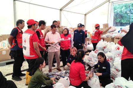 PMI Siapkan Bantuan Pendidikan dan Rehabilitasi, Total 2.500 Ton Logistik Siap Dikirim