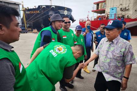 Jusuf Kalla Lepas 72 Relawan Kemanusiaan PMI untuk Bencana Sumatera dan Aceh