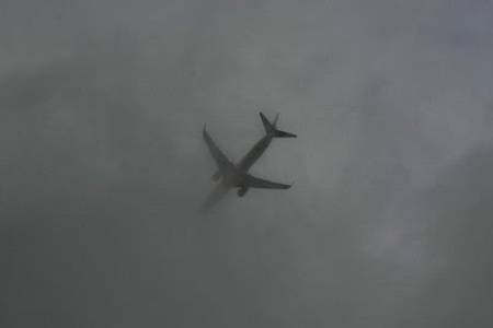 Bawa 3 Penumpang dan 8 Kru, Pesawat ATR 400 Hilang Kontak di Maros