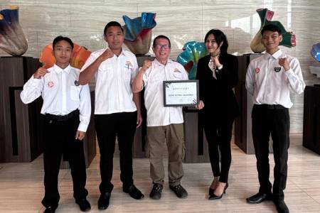 Sertifikat Apresiasi dari Mercure Hotel Karawang kepada Aero Astra Akademia