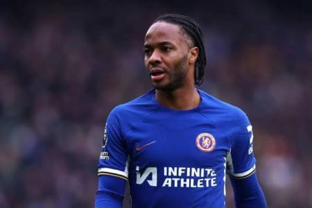 Raheem Sterling Resmi Gabung Feyenoord di Liga Belanda