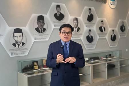 Rektor UIN Jakarta Tegaskan Perbedaan Zakat dan Sedekah, Filantropi Islam Kunci Kurangi Kesenjangan Sosial