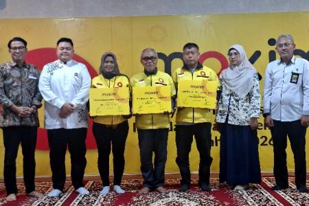 Maxim Tebar Bonus Hari Raya untuk 50 Ribu Pengemudi, Pemerintah Apresiasi Dukungan bagi Ekosistem Transportasi Digital