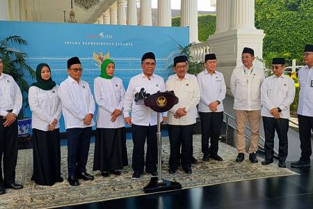 Prabowo dan Anggota Kabinet Bayar Zakat di Istana, Baznas Optimistis Target Rp60 T Tercapai