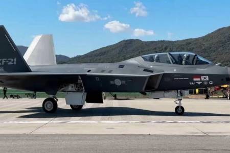 Korea Selatan Serahkan Prototipe Jet Tempur KF-21 Boramae ke Indonesia