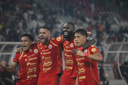 Hasil Babak Pertama: Penalti Elano Bawa Persija Unggul 1-0 atas Persija Jakarta