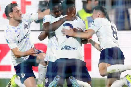 Menang Dramatis 4-3 vs Como, Inter Milan Kian Dekat Juara Liga Italia!