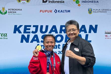 Kejurnas Angkat Besi Senior Pupuk Indonesia 2026: Indriyani Persembahkan Emas Pertama Bagi DKI Jakarta!