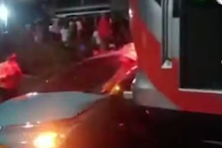 Taksi Terobos Perlintasan Diduga Pemicu KA Argo Bromo Tabrak KRL 