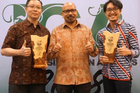 SHARP; Raih Dua Penghargaan Di Indonesia Green Awards 2018