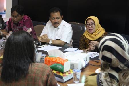 Dinsos DKI Gandeng Kemensos: Bangun Pusat Data Informasi