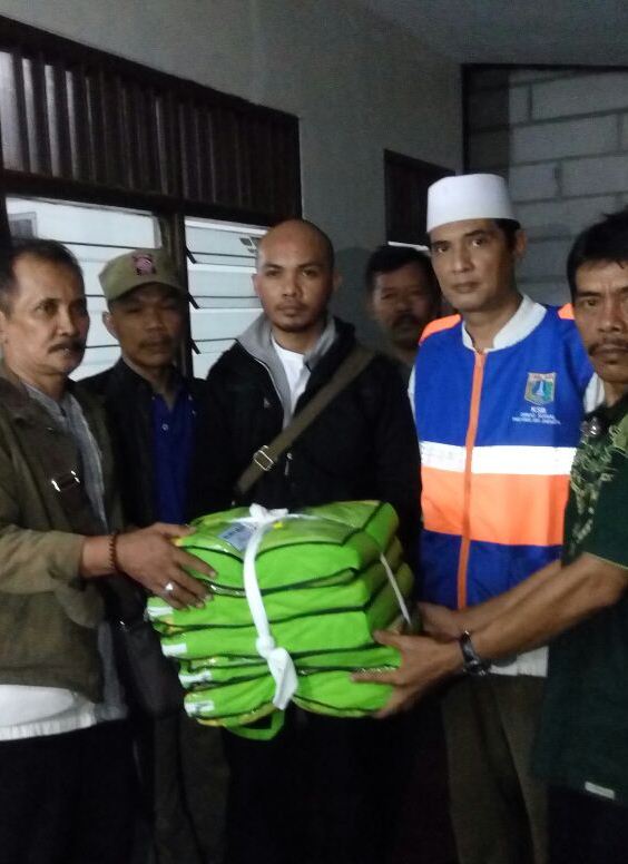 Taruna Siaga Bencana; Distribusikan Bantuan Kebakaran Cilandak Timur