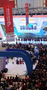 Semarak GIIAS Surabaya Auto Show 2015; 4x4 Challange 