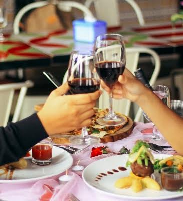 Kooffee Plus Roof Bar Surabaya; Punya Valentine Dinner Package